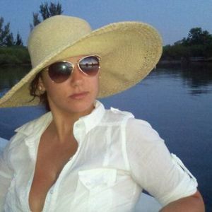 Meet your Posher, Marina